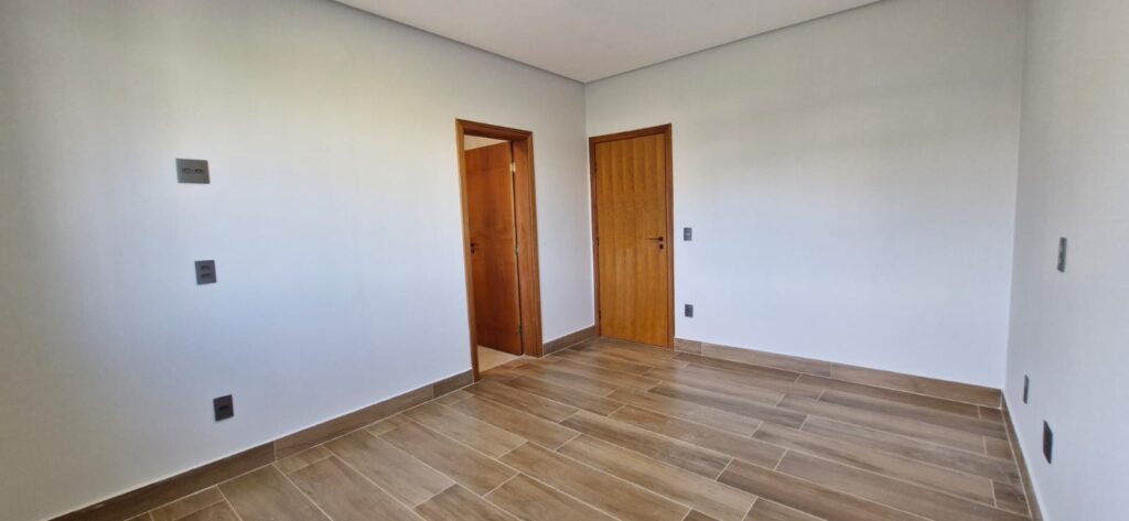 WhatsApp-Image-2025-09-30-at-09.42.33