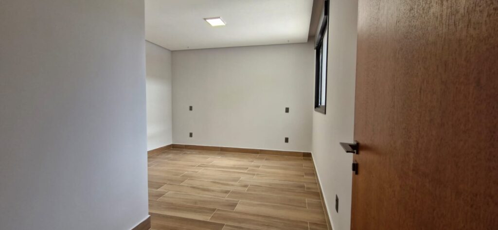 WhatsApp-Image-2025-09-30-at-09.42.34