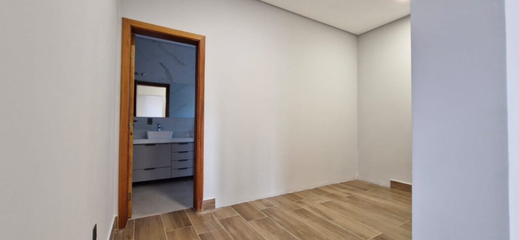 WhatsApp-Image-2025-09-30-at-09.42.35